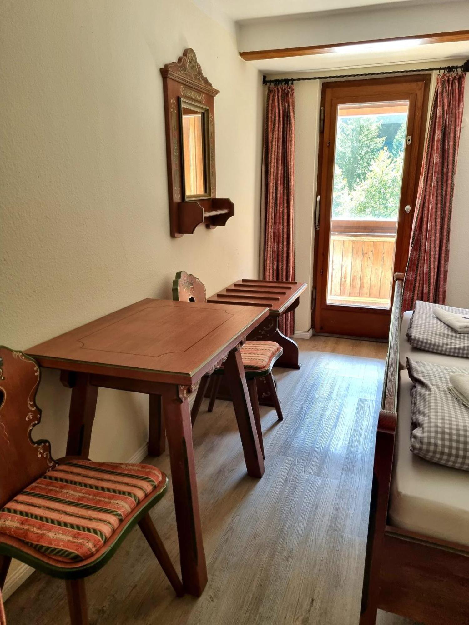 Hotel Almagmach 3*